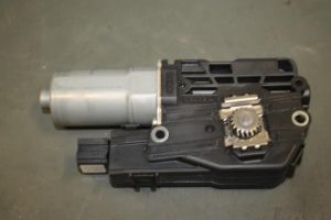 17820788 – 3G5877795 – Schuifdak Motor