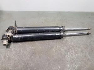 21514618 – 8E0513036AD – Schokdemper set