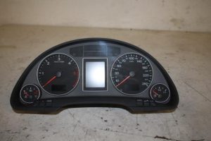 17824553 – 8E0920931P – Instrumentenbrett