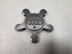 20198506 – 4F0601165N – Radkappe