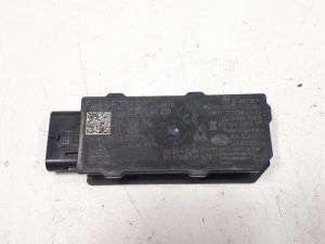 21968015 – 5WA962133D – Keyless entry antenne