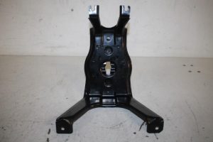 17815330 – 8W0802715A – Stütze (sonstige)