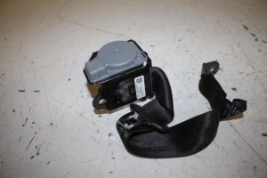 17815648 – 8X4857805CV04 – Veiligheidsgordel links-achter