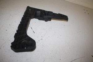 17810091 – 8W9807454B – Bumpersteun rechts-achter