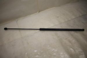 17797993 – 8V0823359 – Gasdemper Motorkap links