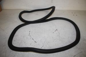 17812652 – 80A833721 – Rear door seal 4-door, right