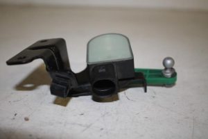 17804574 – 8J0941308A – Xenon height adjustment