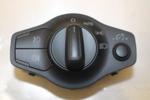 17800932 – 8K0941531CV10 – Licht Schalter