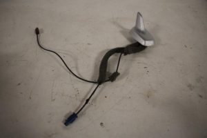 17826419 – 4E0035503RX7W – GPS antenna