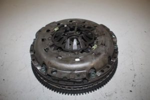 17810081 – 038141117L – Clutch kit (complete)