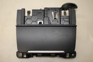 17795928 – 8K0857951V10 – Asbak voor