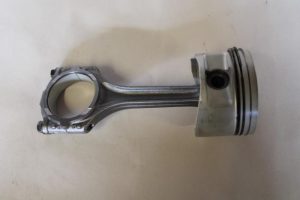 17789345 – 077107099D – Zuiger