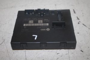 17811228 – 4H0959760E – Computer stoel