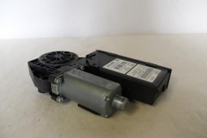 17789646 – 4E0959802D – Door window motor