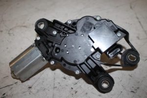17816571 – 5K6955711B – Rear wiper motor