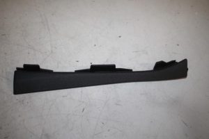 17829202 – 4K08682044PK – A-stijl Afdekkap rechts