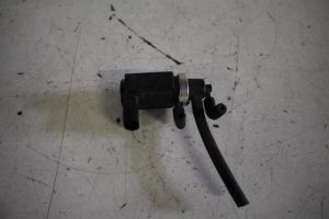 17810600 – 059906627B – Vacuum ventiel