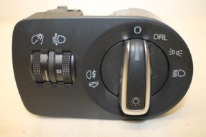 17796062 – 8P2941531BC5PR – Light switch