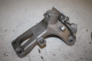 17816716 – 8K0199308AQ – Motorsteun