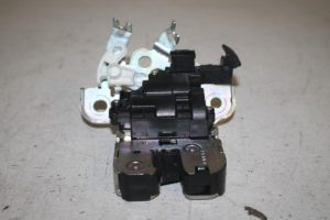 17807525 – 8R0827505 – Slotmechaniek Achterklep