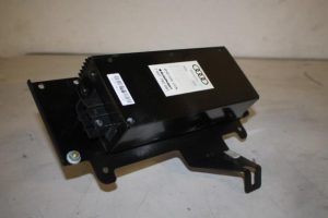 17827158 – 8H0035223 – Radioverstärker