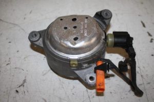 17816123 – 4H0399152AB – Getriebe Halterung