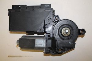 17788433 – 4E1959802 – Door window motor