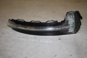 17822546 – 8V0949102 – Indicator mirror right