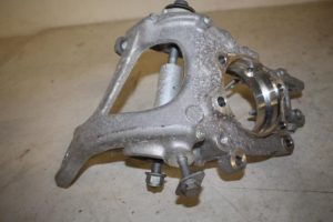 17822226 – 8K0505432AR – Fusee rechts-achter