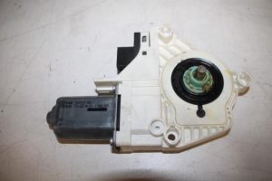 17827718 – 4F0959801D – Fenstermotor Tür