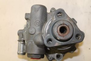 17786414 – 4B0145155R – Power steering pump