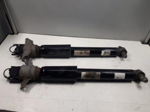 21958064 – 4M0616031AD – Schokdemper set