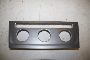 17831010 – 5G1863041C – Dashboard sierlijst