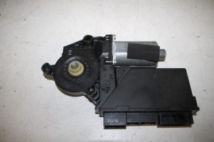 17830032 – 4E0959802A – Door window motor