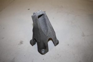 17818758 – 4E0199308BG – Motorsteun