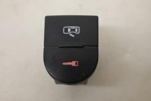 17796217 – 8N0962107AB98 – Centrale deurvergrendeling Schakelaar