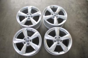 17829048 – 4K0601025D8Z8 – Set of wheels