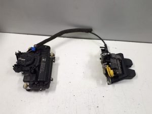 22279994 – 4M0827887B – Sluithulpmotor achterklep