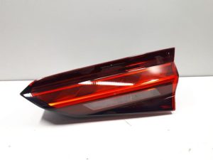 20224112 – 8W6945094AA – Taillight, right