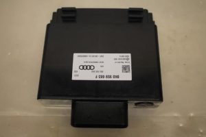 17800344 – 8K0959663F – Spannungsstabilisator