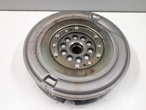 19518016 – 0B5105317R – Vliegwiel