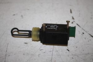 17810666 – 4B5962115A – Slotmechaniek Achterklep