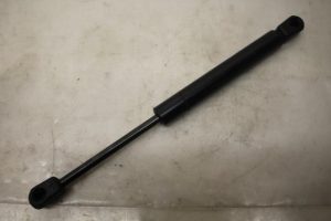 17796703 – 8N0823359 – Gasdemper Motorkap links