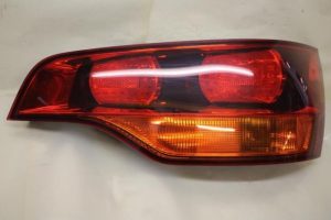 17798401 – 4L0945094D – Taillight, right