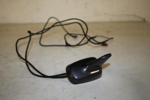 17821732 – 4F5035503M – GPS antenna