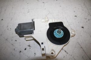17815739 – 8K0959812A – Raammotor Portier