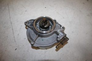 17824843 – 057145100AH – Vacuumpomp (Diesel)