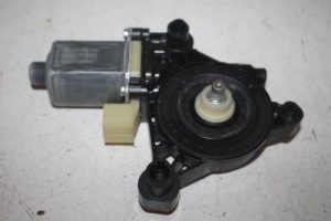 17809289 – 8W0959802 – Fenstermotor Tür