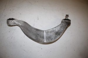 17830490 – 8K0505324H – Draagarm boven rechts-achter