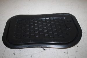 17808849 – 4G0837915A – Deurplaat 4Deurs links-voor